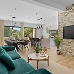 Chiara, Neubau-ferienhaus Pula-sisan * Šišan