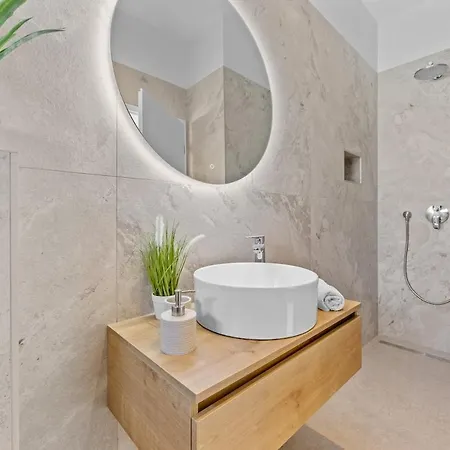 Willa Chiara, Neubau-ferienhaus Pula-sisan Šišan