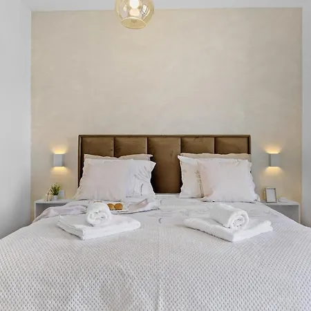 Chiara, Neubau-ferienhaus Pula-sisan Willa Šišan